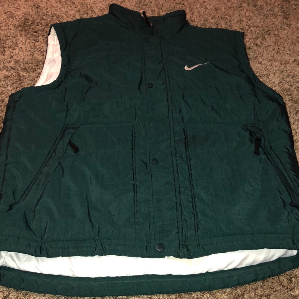 Nike vest